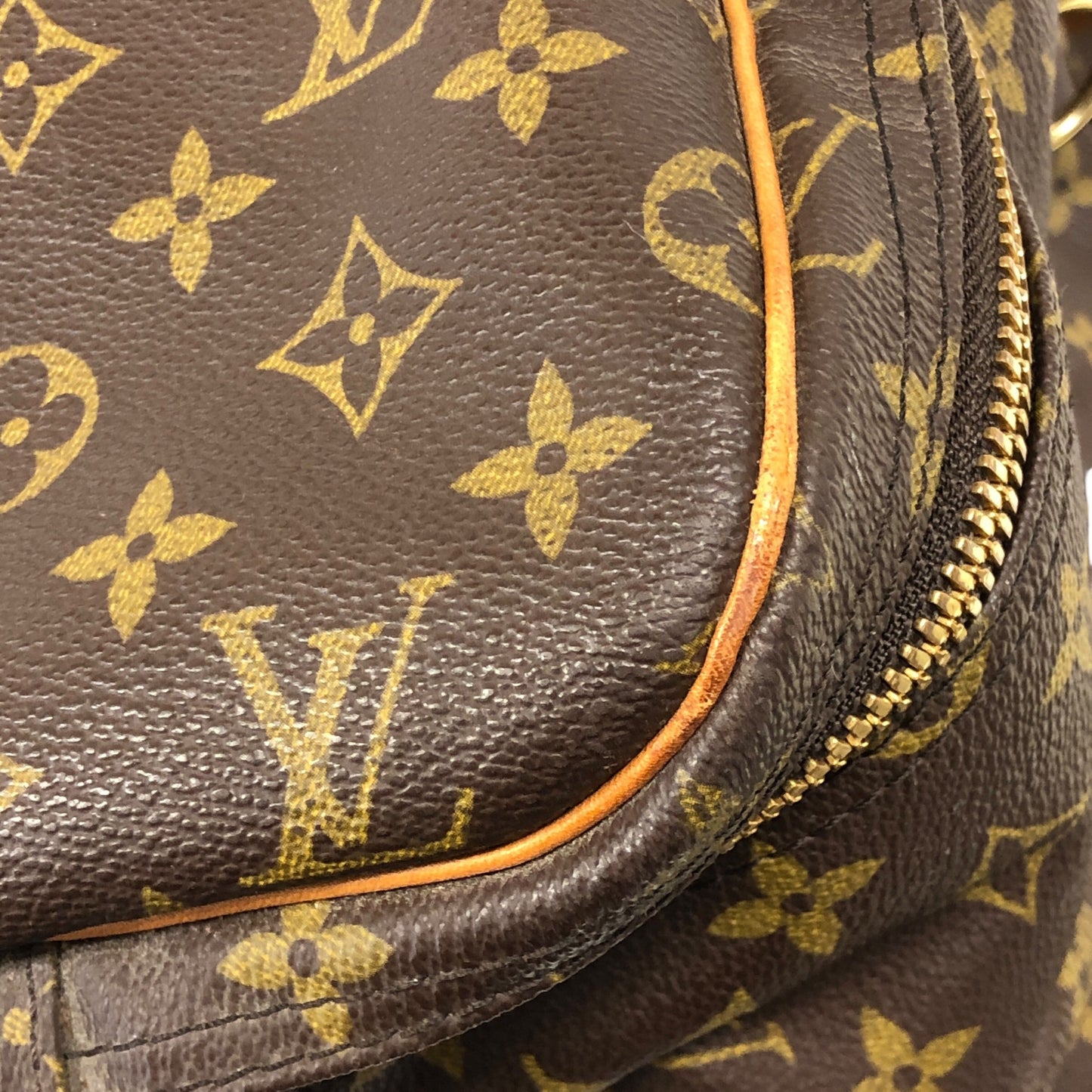 Monogram Alize Trois Poches