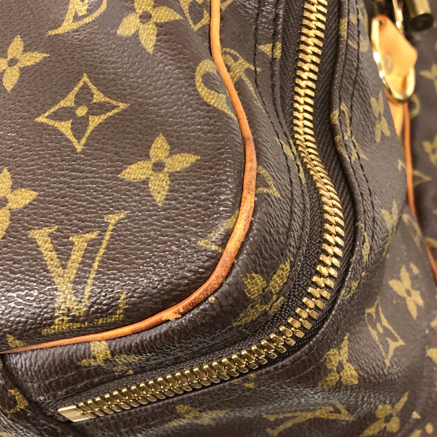 Monogram Alize Trois Poches