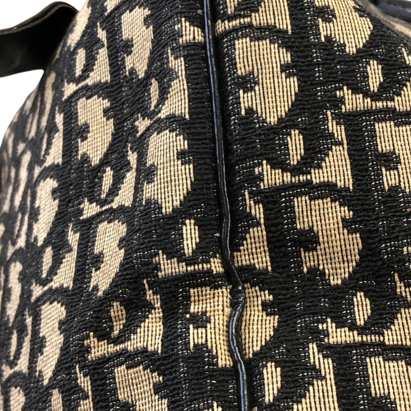 Trotter Boston Bag