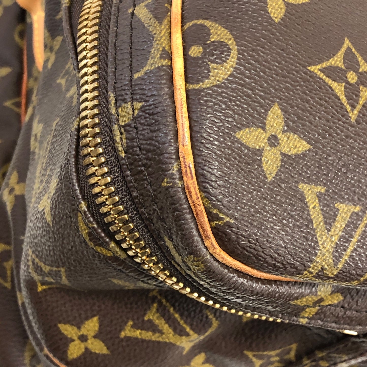 Monogram Alize Trois Poches