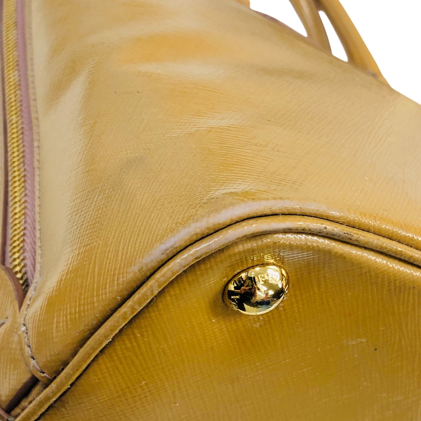 Saffiano Lux