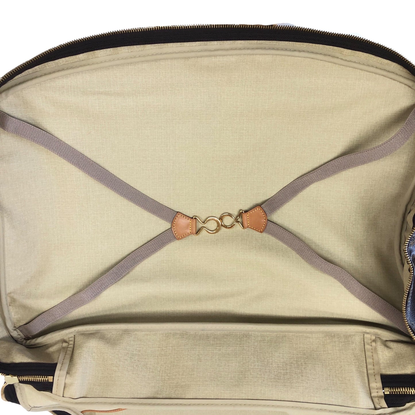 Monogram Alize Trois Poches