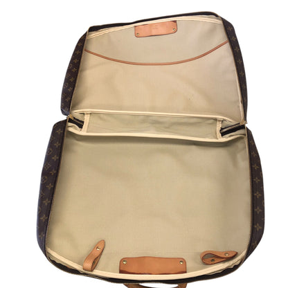 Monogram Alize 1 Poche