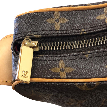 Monogram Croissant MM