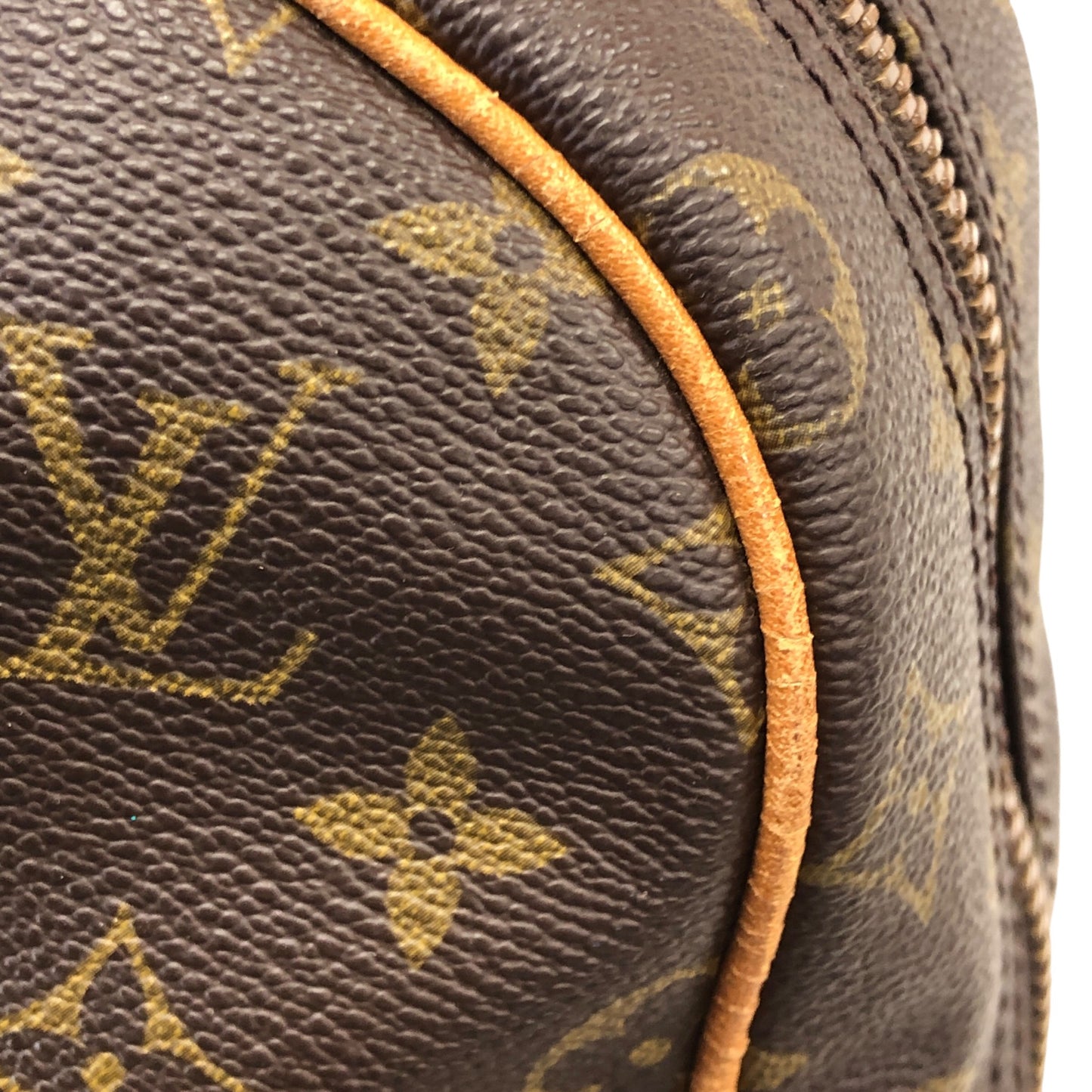 Monogram Alize 1 Poche