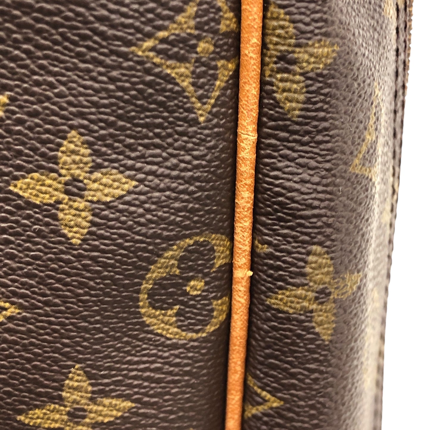 Monogram Alize 1 Poche