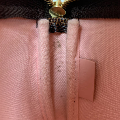 Damier Ebene Illustre Vivienne Mini Chain Pochette Accessoires