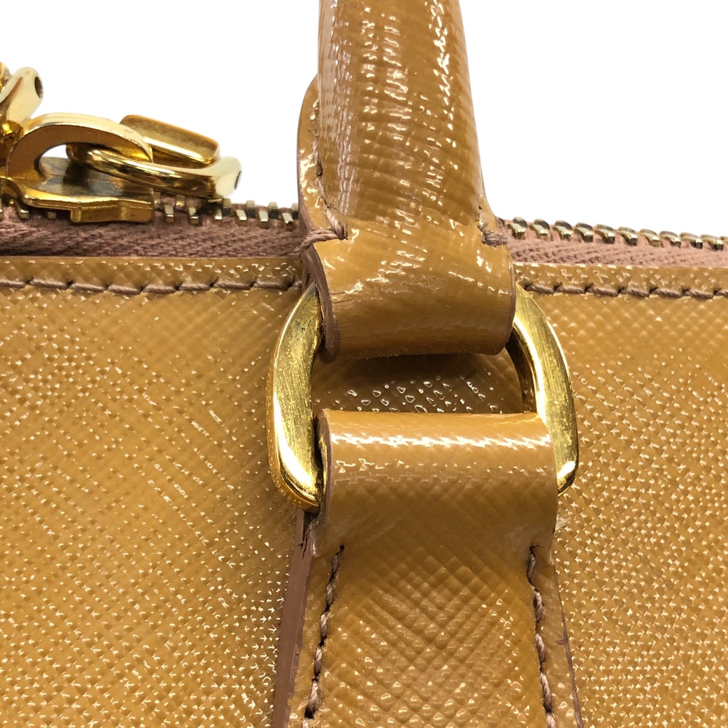 Saffiano Lux