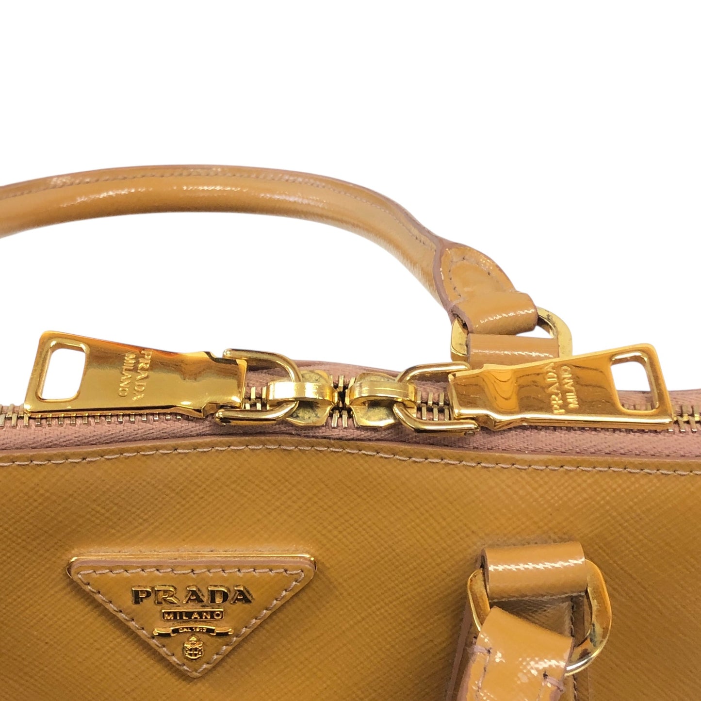 Saffiano Lux