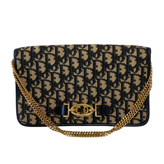 Trotter Chain Clutch Bag