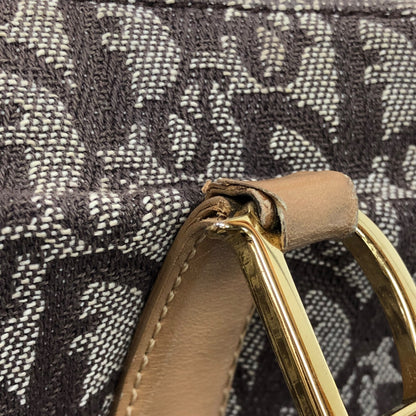Vertical Trotter Tote