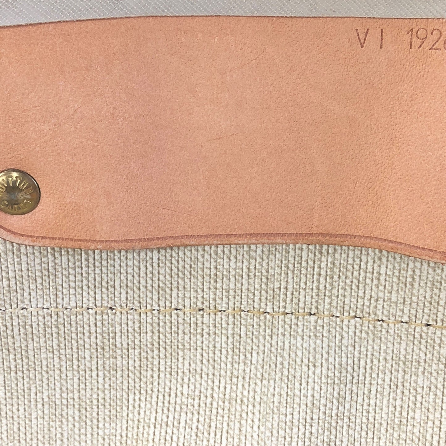 Monogram Alize Trois Poches