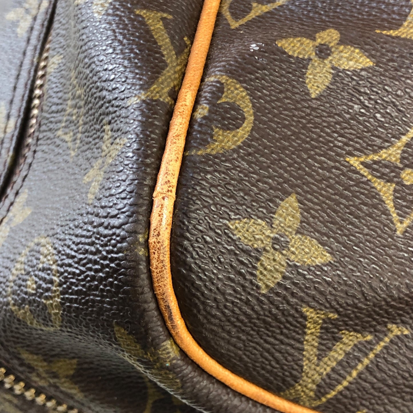 Monogram Alize 1 Poche