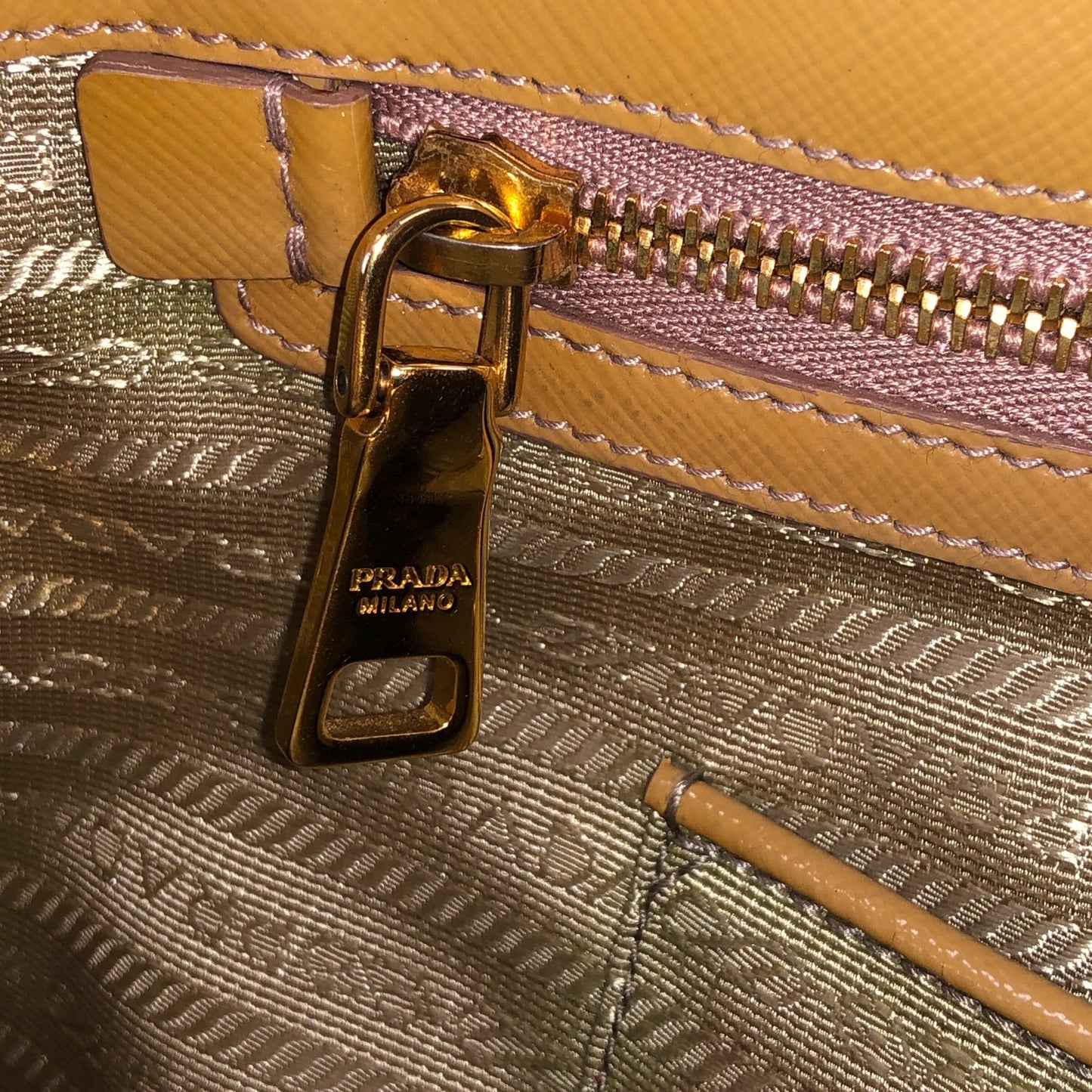 Saffiano Lux