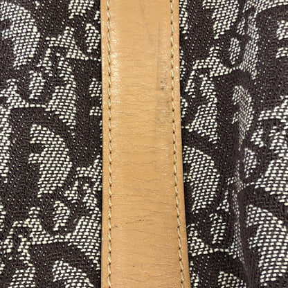 Vertical Trotter Tote