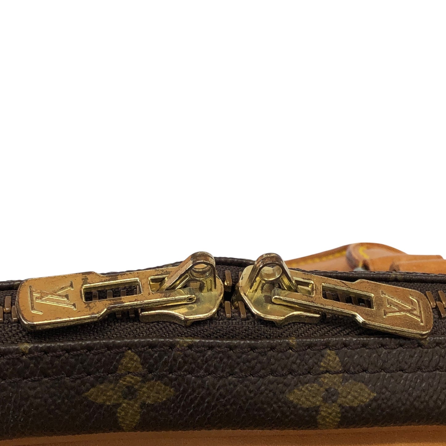Monogram Alize 1 Poche